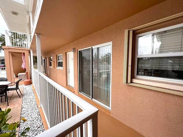 204 Adams Ave #5 — Photo 2