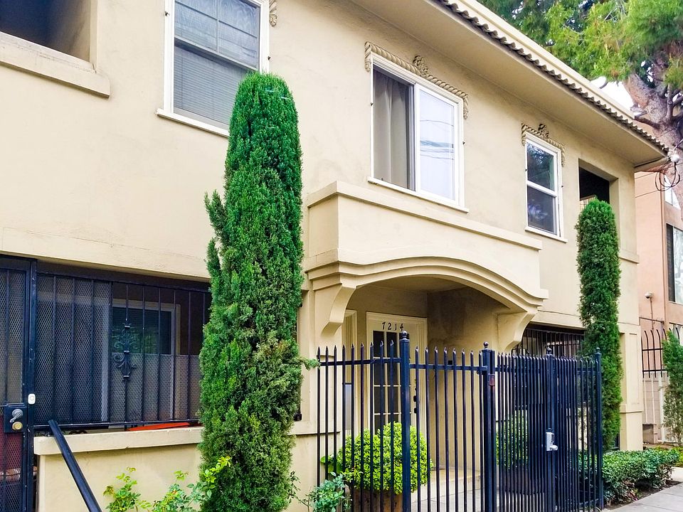 1st image of 7216 Hawthorn Ave