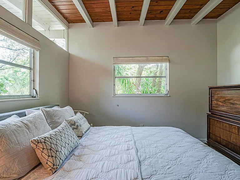 1881 E Barefoot Pl — Photo 10