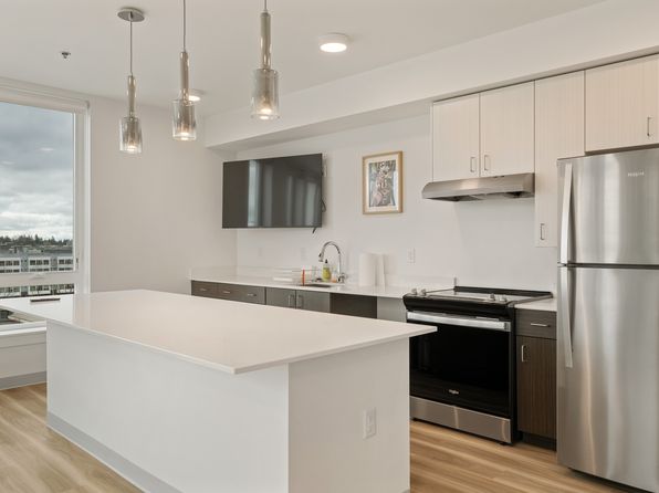 11057 8th Ave NE #412