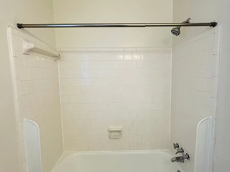 1407 Toms Creek Rd #7 — Photo 12