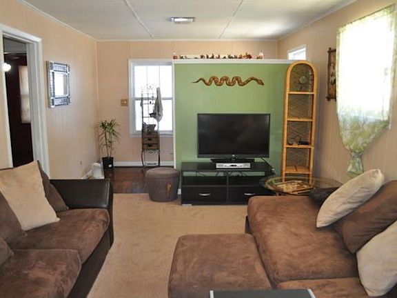 3rd image of 1510 Lincoln Ave
