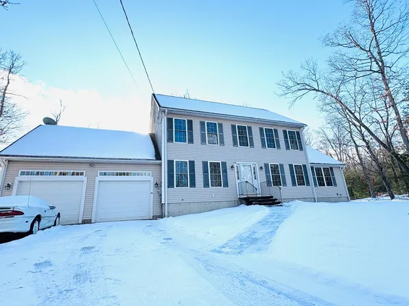 23 Sundeen Parkway, Raymond, NH 03077