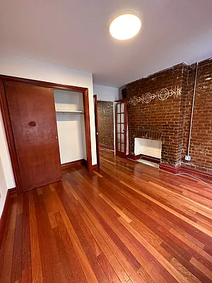 Rented by MOTION New York | media 8