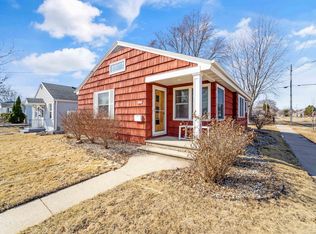 1655 Western St, Oshkosh, WI 54901