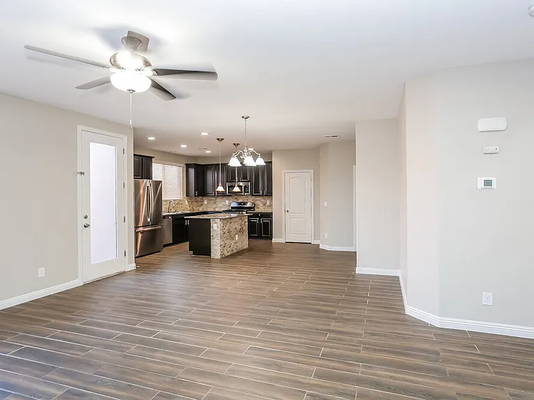 7215 Mulberry Forest St — Photo 6