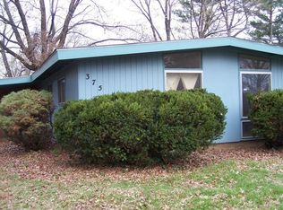 375 Countryside Dr, Florissant, MO 63033