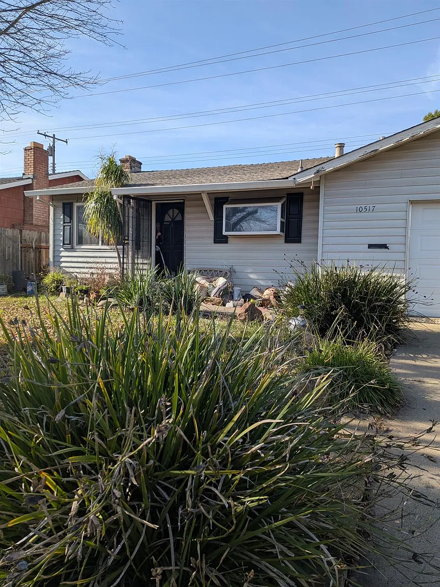 10517 Mills Acres Cir photo 1