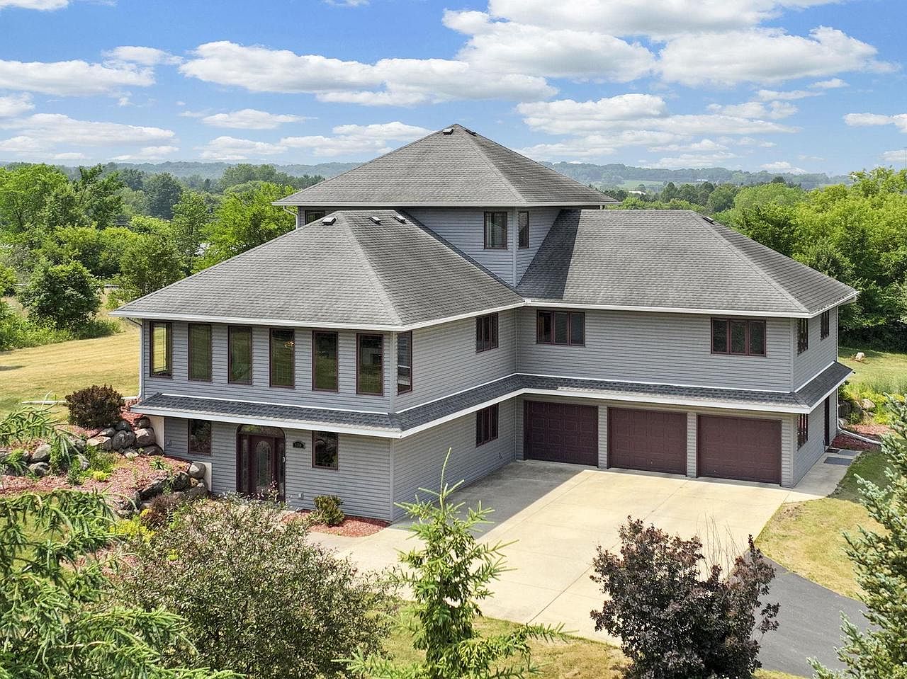 1130 Hill Street, Baraboo, WI 53913 MLS 1958715 Zillow