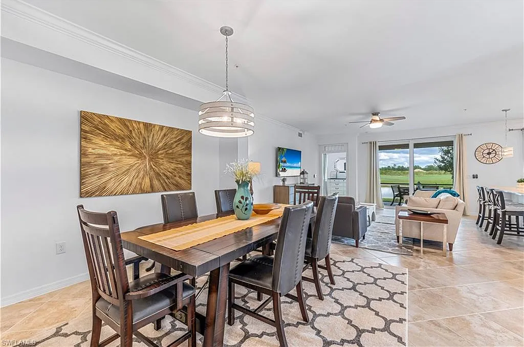 3 bed, 2.0 bath, 1741 sqft, $8,800 — Photo 3