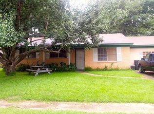 1832 Woodlawn St, Deridder, LA 70634