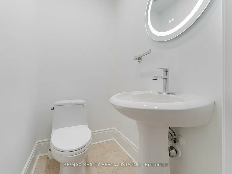 8C Clairtrell Rd — Photo 18