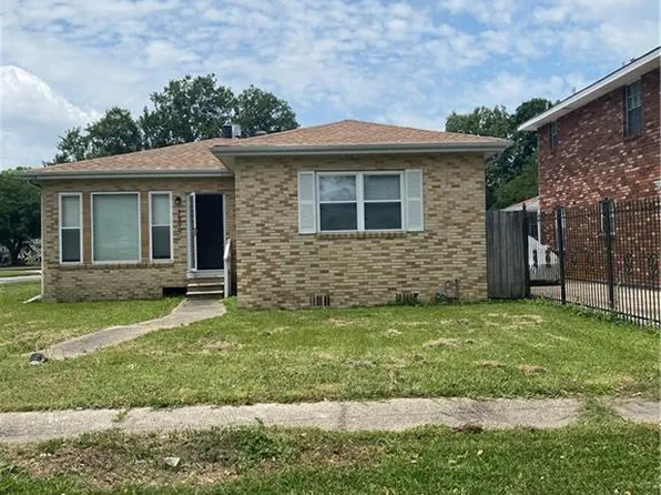 7900 Mackenzie St, New Orleans, LA 70128