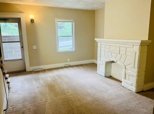 680 Main St #B, Irwin, PA 15642