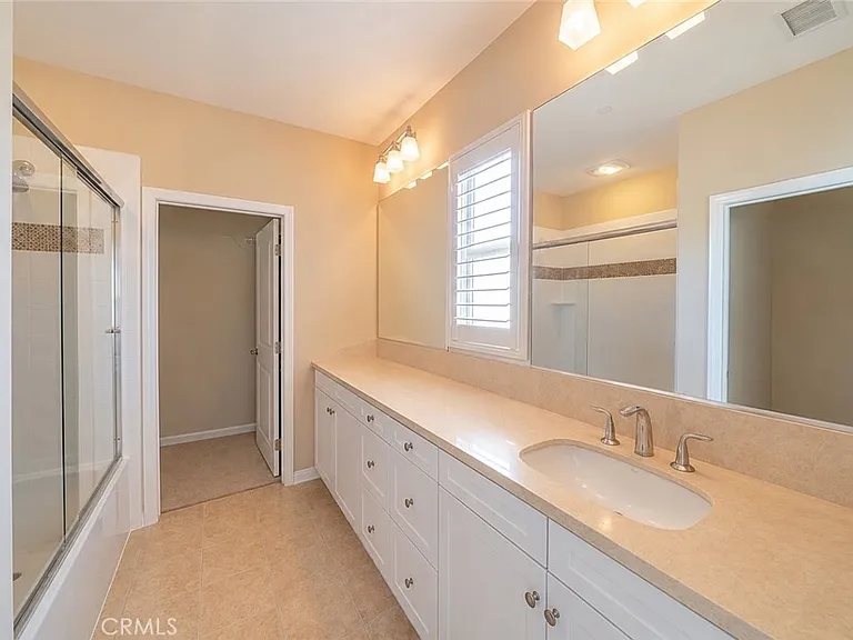 103 Oasis — Photo 22