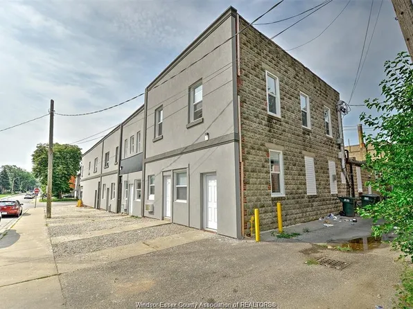 581 Pierre Ave #7, Windsor, ON N9A 2K1