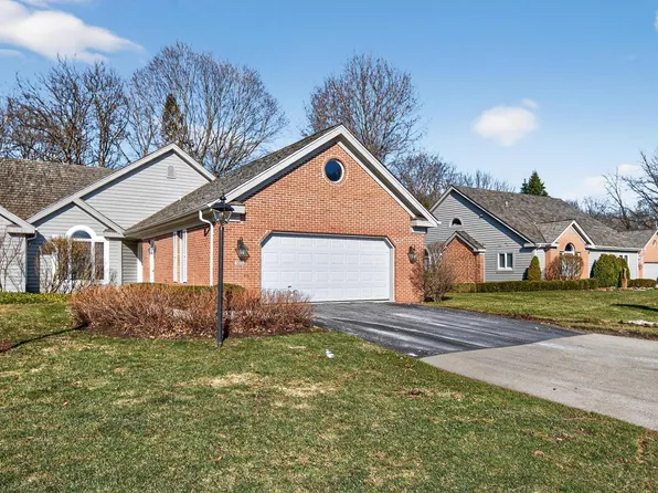 2415 Walnut Grove COURT #B, Brookfield, WI 53005