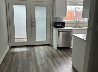 732 9th St APT C, Hermosa Beach, CA 90254