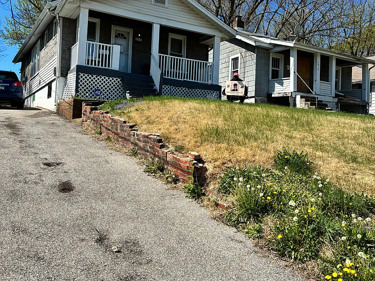 7008 Florence Pl — Photo 3