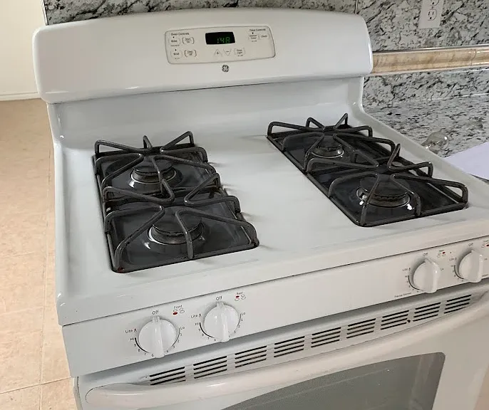 3955 Pandora St #6 — Photo 9