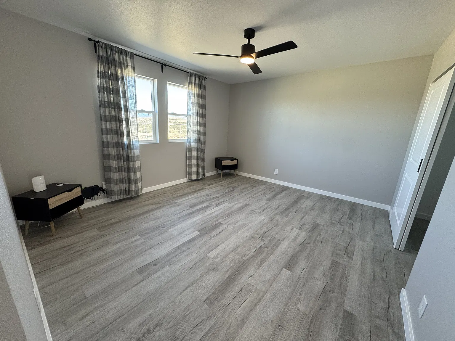 3 bed, 849 sqft, $2,250 — Photo 4