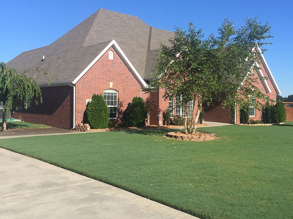 1st image of 335 Driftwood Dr