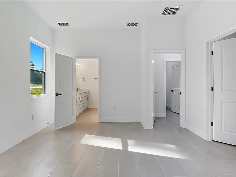 3999 SW Shorewood Dr — Photo 25