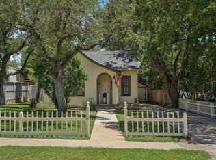 816 Wheless Ave, Kerrville, TX 78028