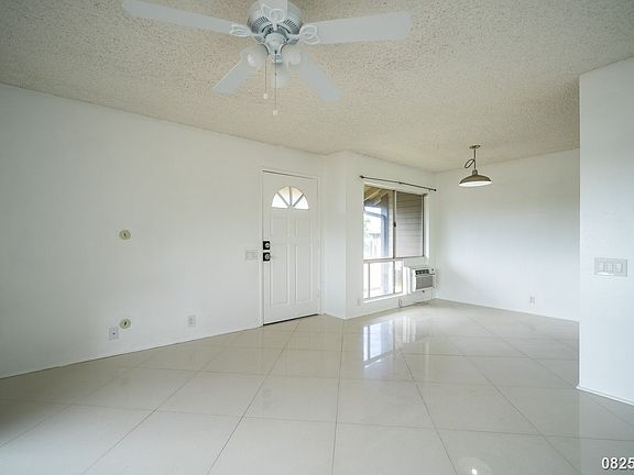 4th image of 91-1149 Puamaeole St APT 22T