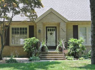 2327 S State St, Springfield, IL 62704