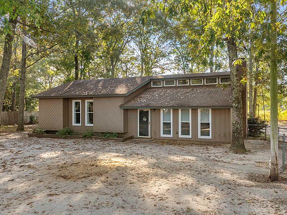 3rd image of 1069 Fallaw Rd