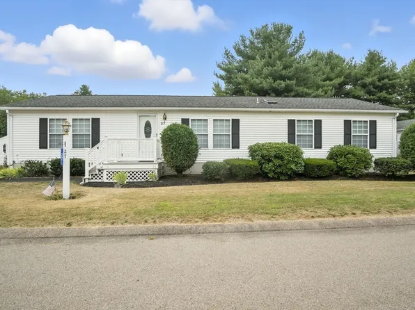 27 Fieldwood Dr, Bridgewater, MA 02324