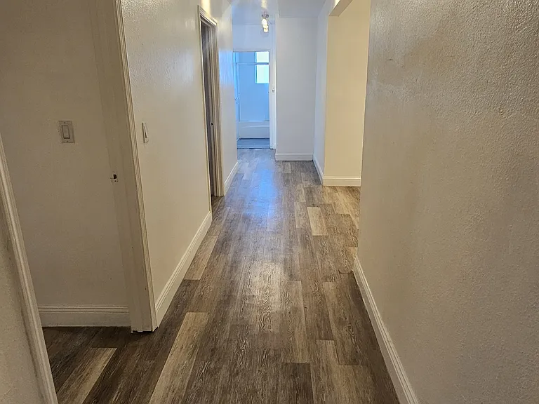 1400 Lakeshore Ave #10 — Photo 15