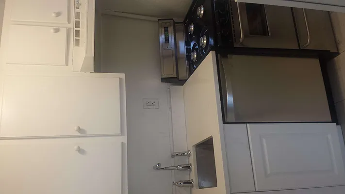 Rented by Green Line Realty | media 8