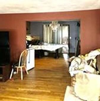 2nd image of 21 Jacobs Rd Unit 21