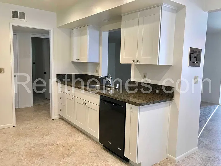 4931 Sky St — Photo 7