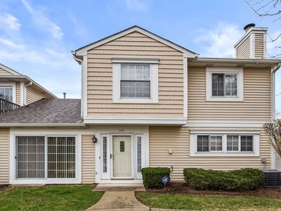 543 Le Parc Cir, Buffalo Grove, IL, 60089