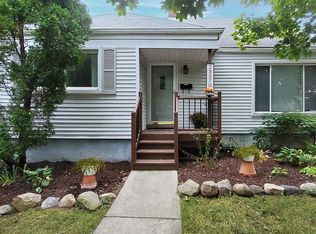 23570 Rosewood Ave, Oak Park, MI 48237