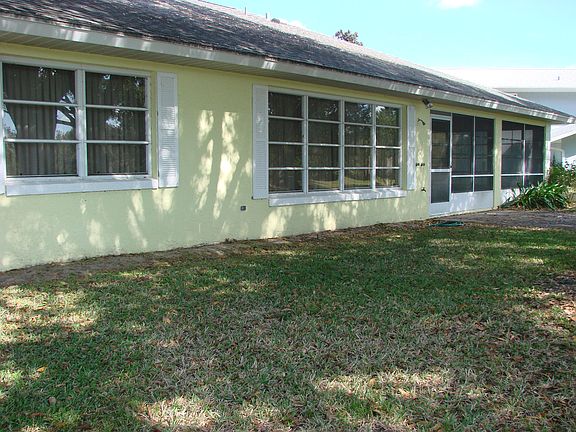 3rd image of 125 Autumn Ln