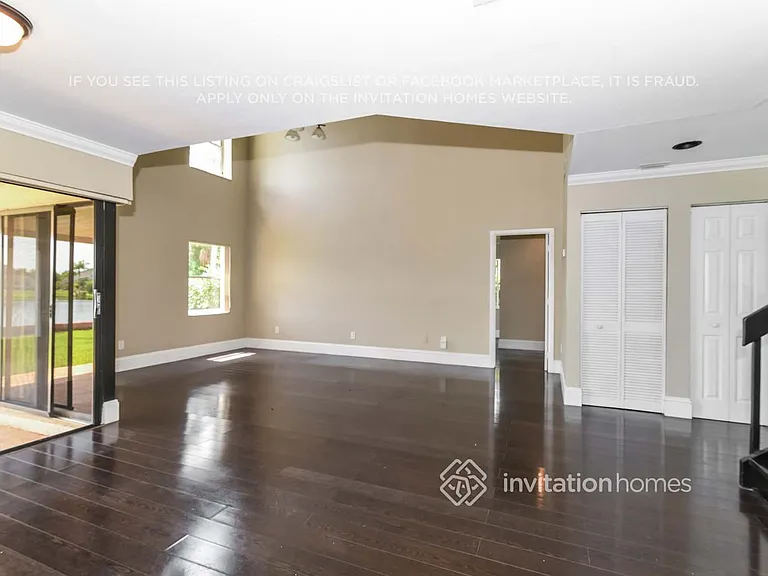 6731 SW 155th Ave — Photo 4
