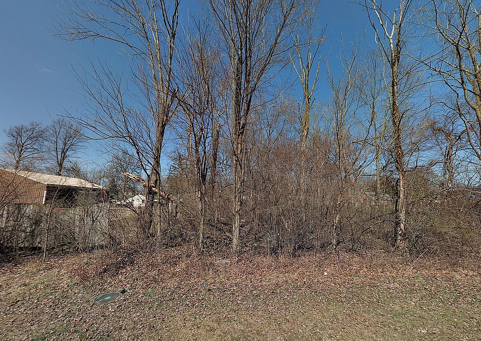 2nd image of 3705 E Missouri Ave