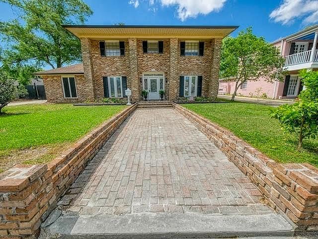 1st image of 5525 Wimbledon Ct