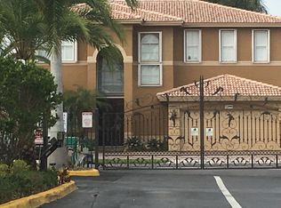 6873 SW 158th Pl, Miami, FL 33193