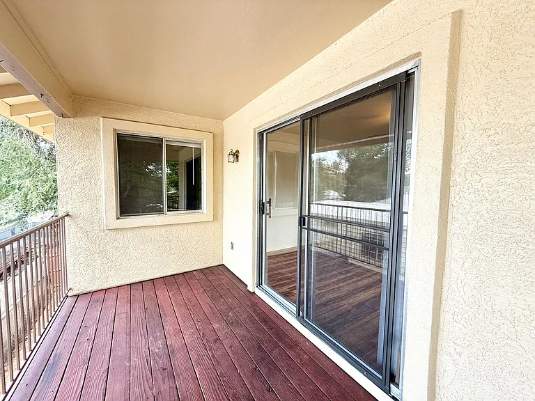 707 Lincoln Ave — Photo 4