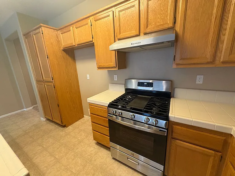1415 Redding Rd — Photo 10