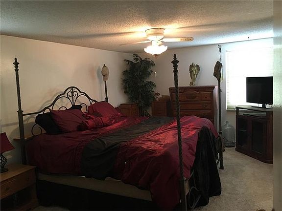 5th image of 6827 Mitchell Cir
