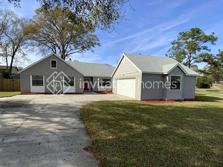 4084 E Briarforest Rd — Photo 1