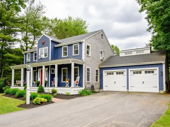 47 Bay Path Ln, Rockland, MA 02370