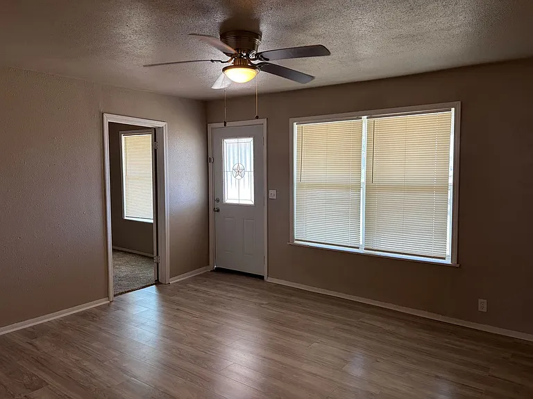 1341 S 16th St — Photo 3