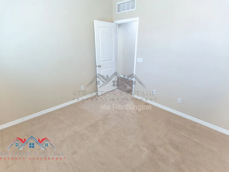 1532 E Apollo Rd — Photo 24